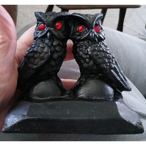 Hand Crafted From Coal Pair Of Owls Mates Statue Black With Red Rhinestone Eyes - Picture 8 of 11